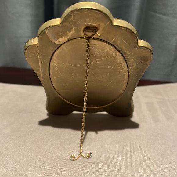 Vintage MICRO MOSAIC Italian Scalloped Easel Frame Floral with Oval Opening - Picture 12 of 15